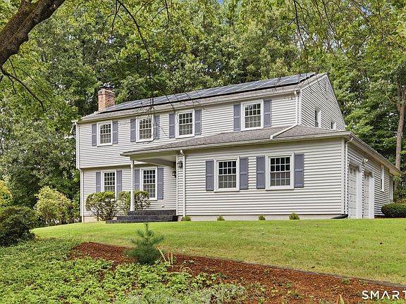 4th image of 32 Pioneer Drive