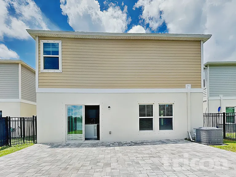 12930 Oak Hill Way — Photo 15