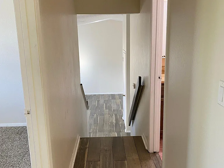 325 Catalina Dr — Photo 41