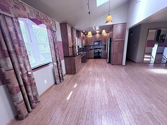 2nd image of 68 Mooreland Rd