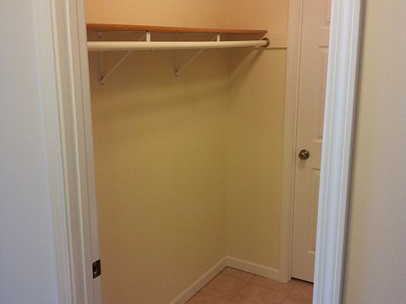 5th image of 5800 Oakwood Dr Unit 2K