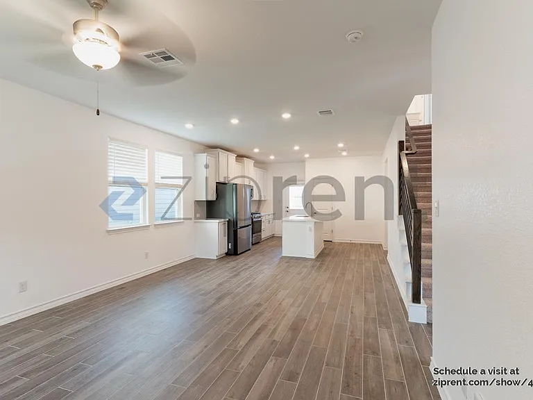 117 Watkinville Rd — Photo 2