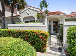 582 Andorra Cir NE, Saint Petersburg, FL 33703