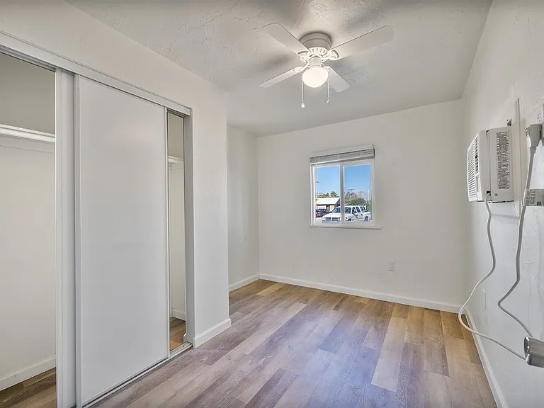 4144 E Lee St — Photo 10