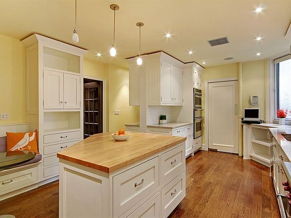 4th image of 885 Park Ave APT 10B