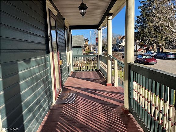 2nd image of 1041 Gomber Ave