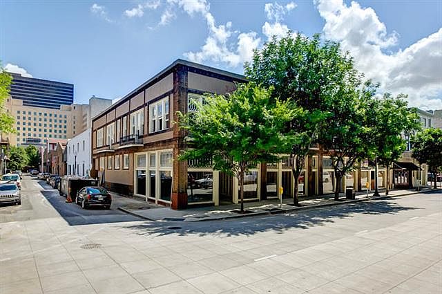 1st image of 611 Julia St #F