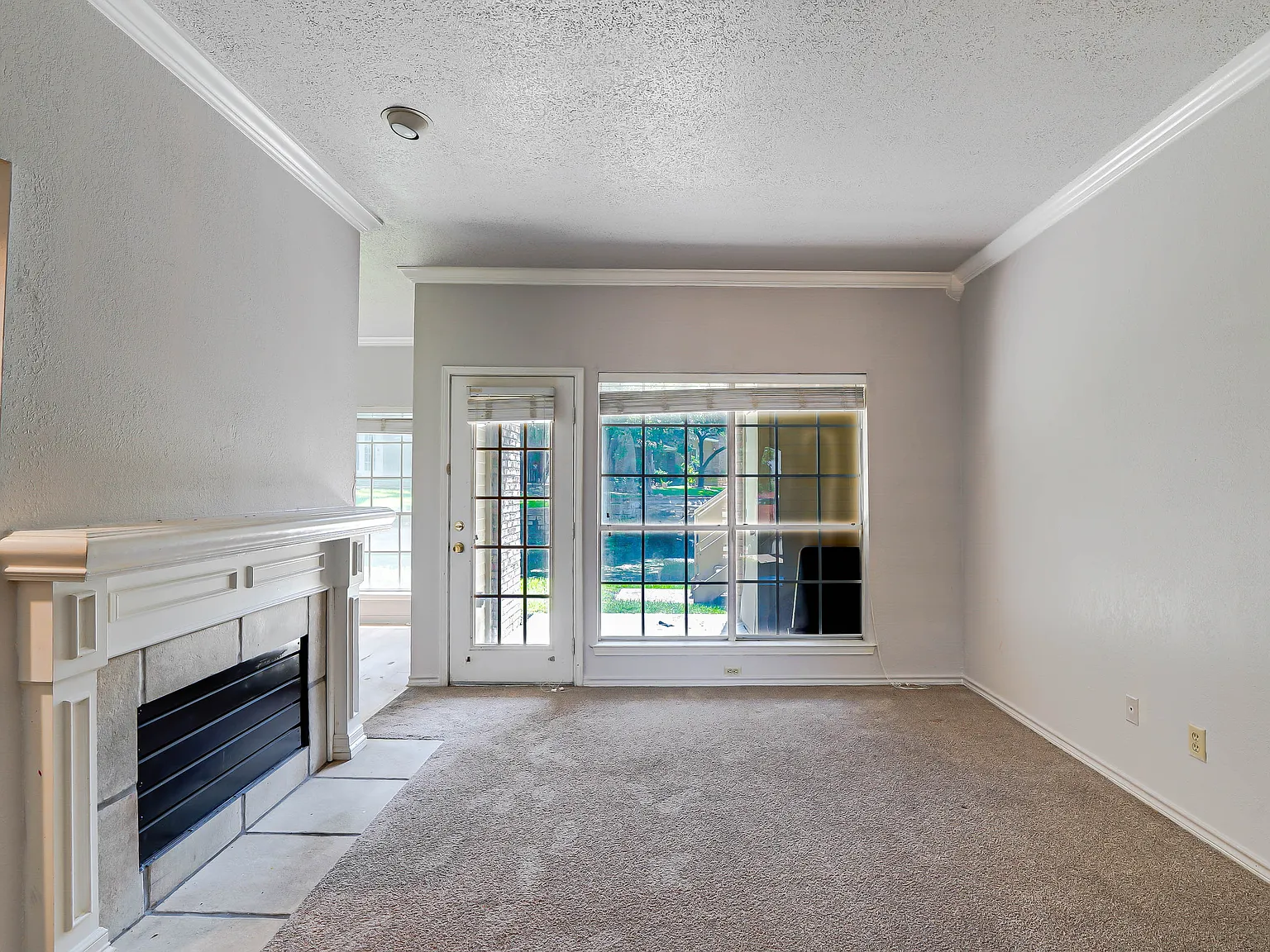 2 bed, 872 sqft, $1,850 — Photo 4