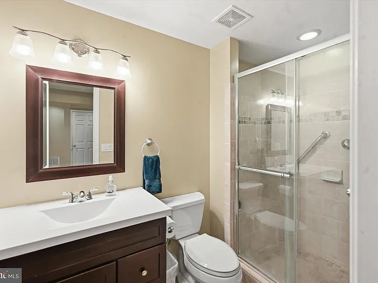42631 Harris St — Photo 39