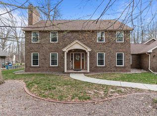 1345 Ken Dr, Green Bay, WI 54313