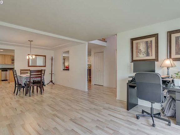 5th image of 3507 SE 186th Ct