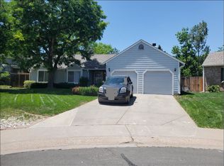 7059 S Forest Ct, Centennial, CO 80122