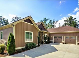 157 Boulder Dr, Lake Lure, NC 28746