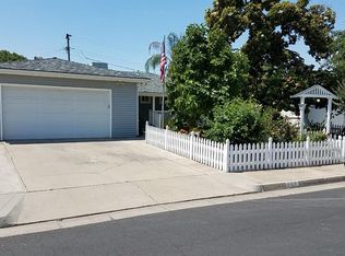 448 W San Jose Ave, Clovis, CA 93612