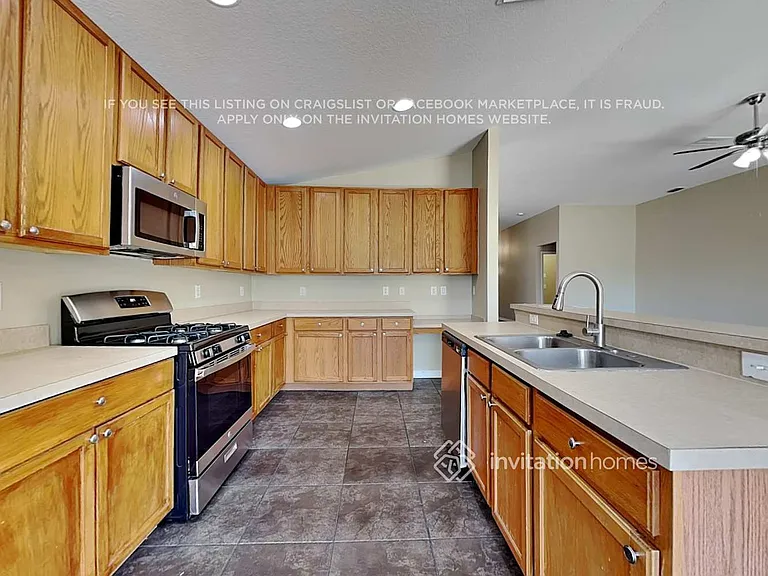 6815 Monarch Park Dr — Photo 8