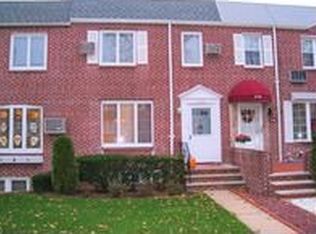 6362 77th St, Middle Village, NY 11379