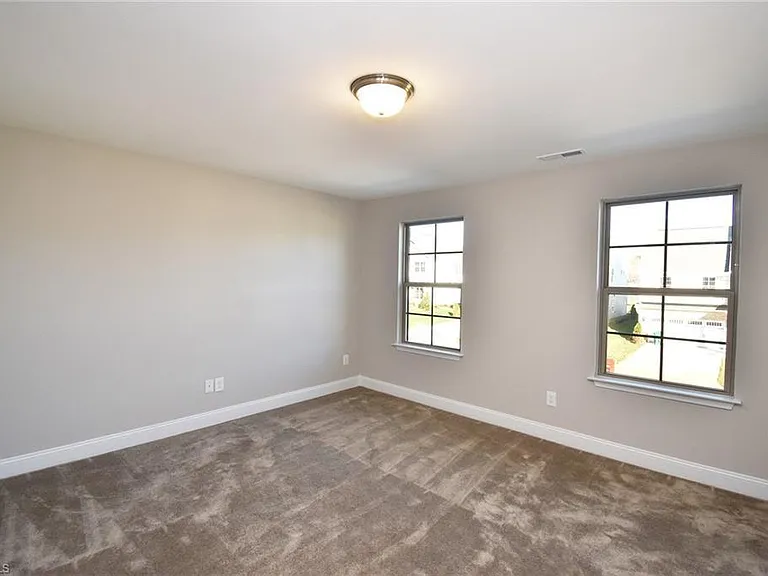 5553 Marblehead Dr — Photo 21