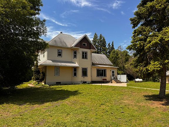 2nd image of 16525 80th St SE