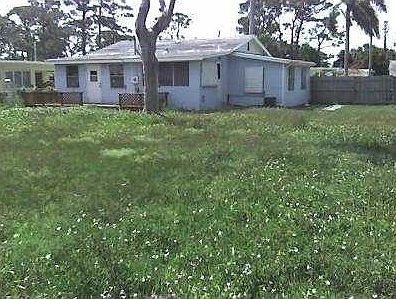 2nd image of 830 Rudolf Rd