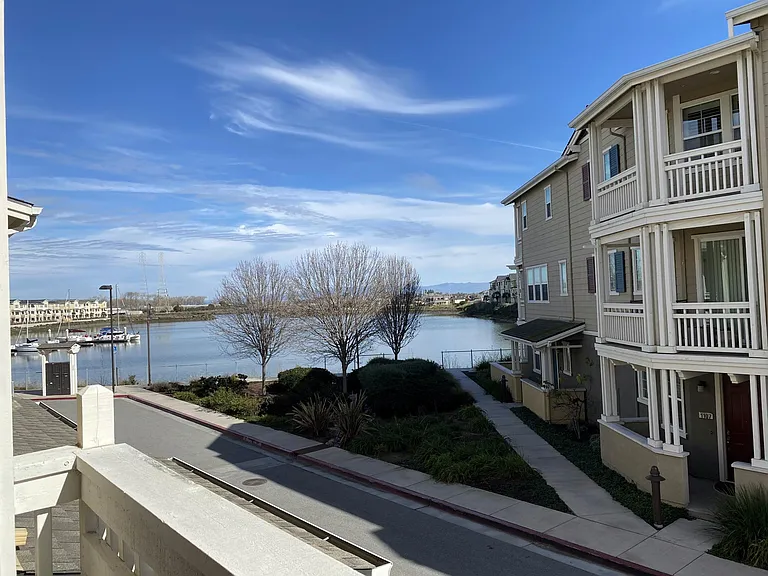 642 Bair Island Rd #1017 — Photo 9