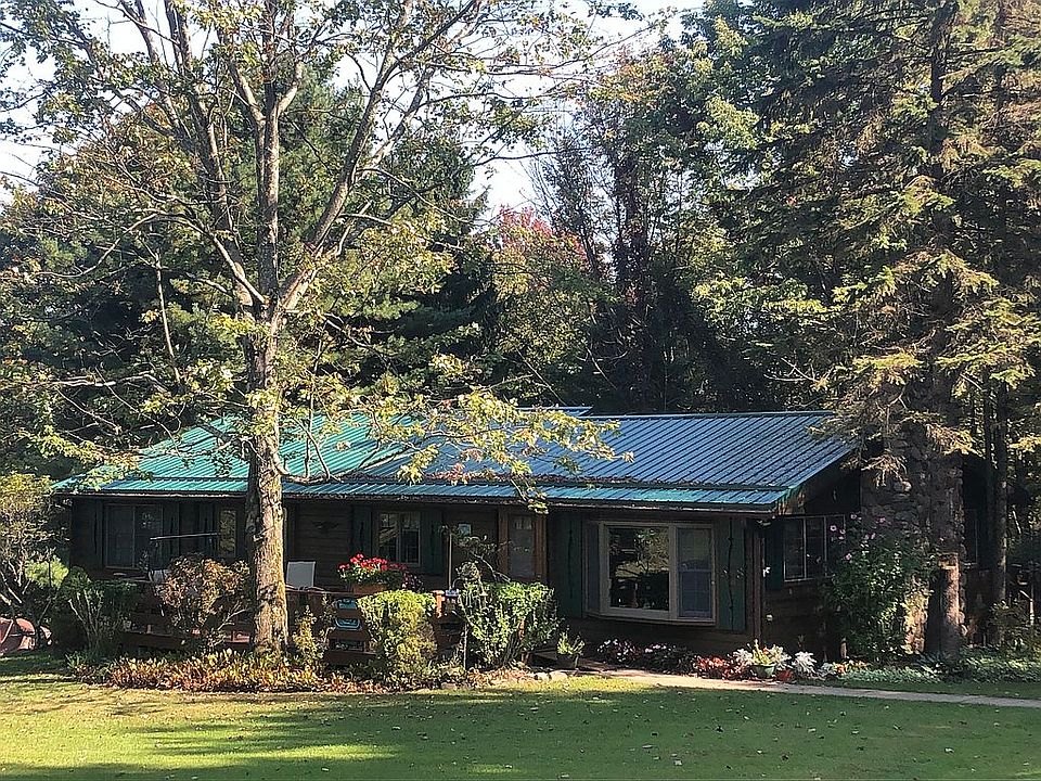 2nd image of 58 Laurel Ln