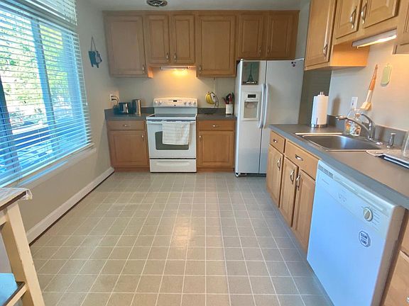 5th image of 1747 S Hayes St #2
