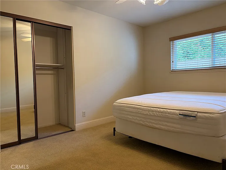 18886 Mount Walton Cir — Photo 30