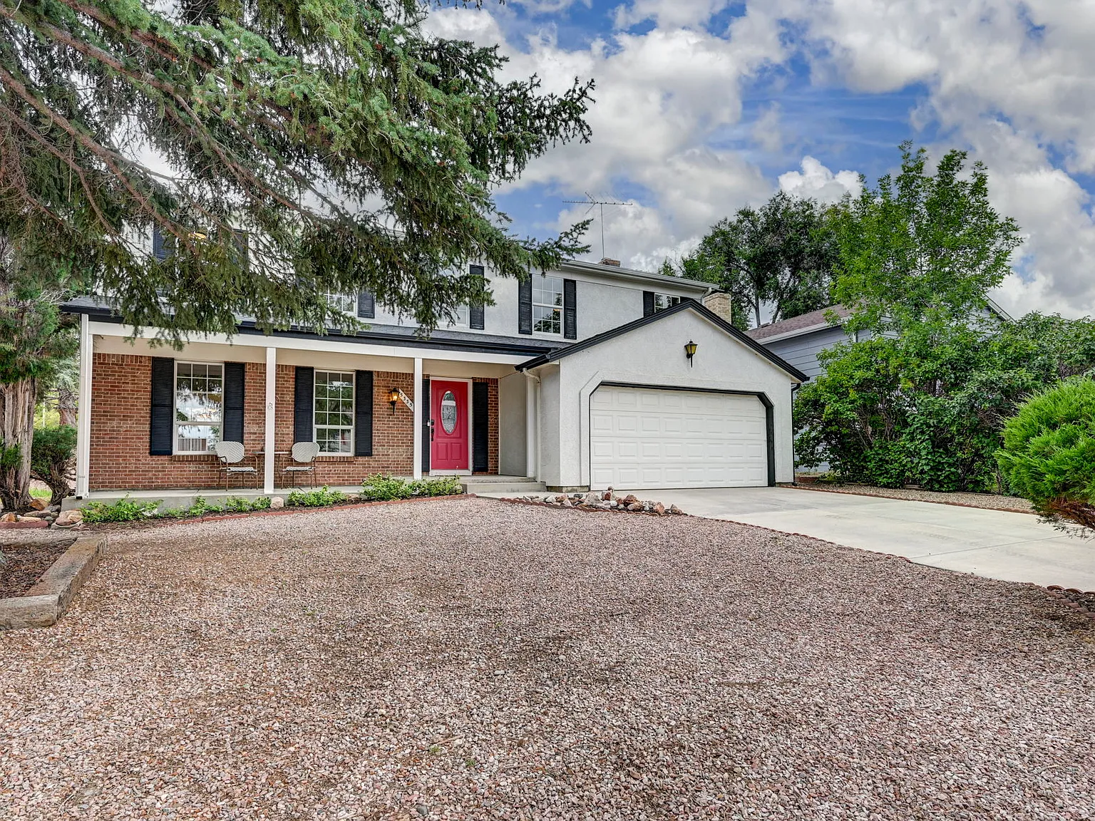 4 bed, 2808 sqft, $2,700 — Photo 1