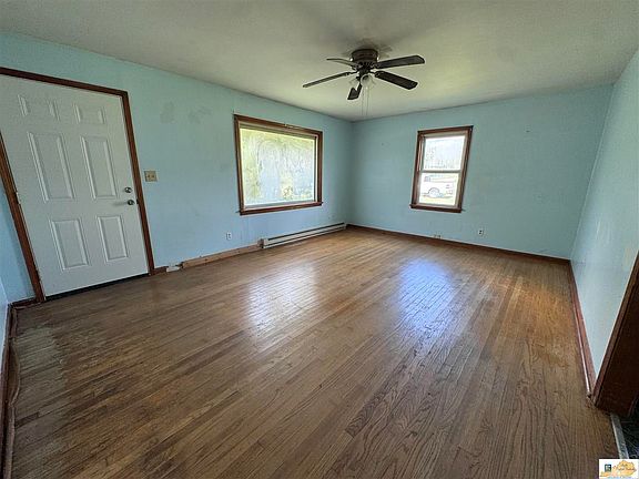 2nd image of 10633 Elizabethtown Rd