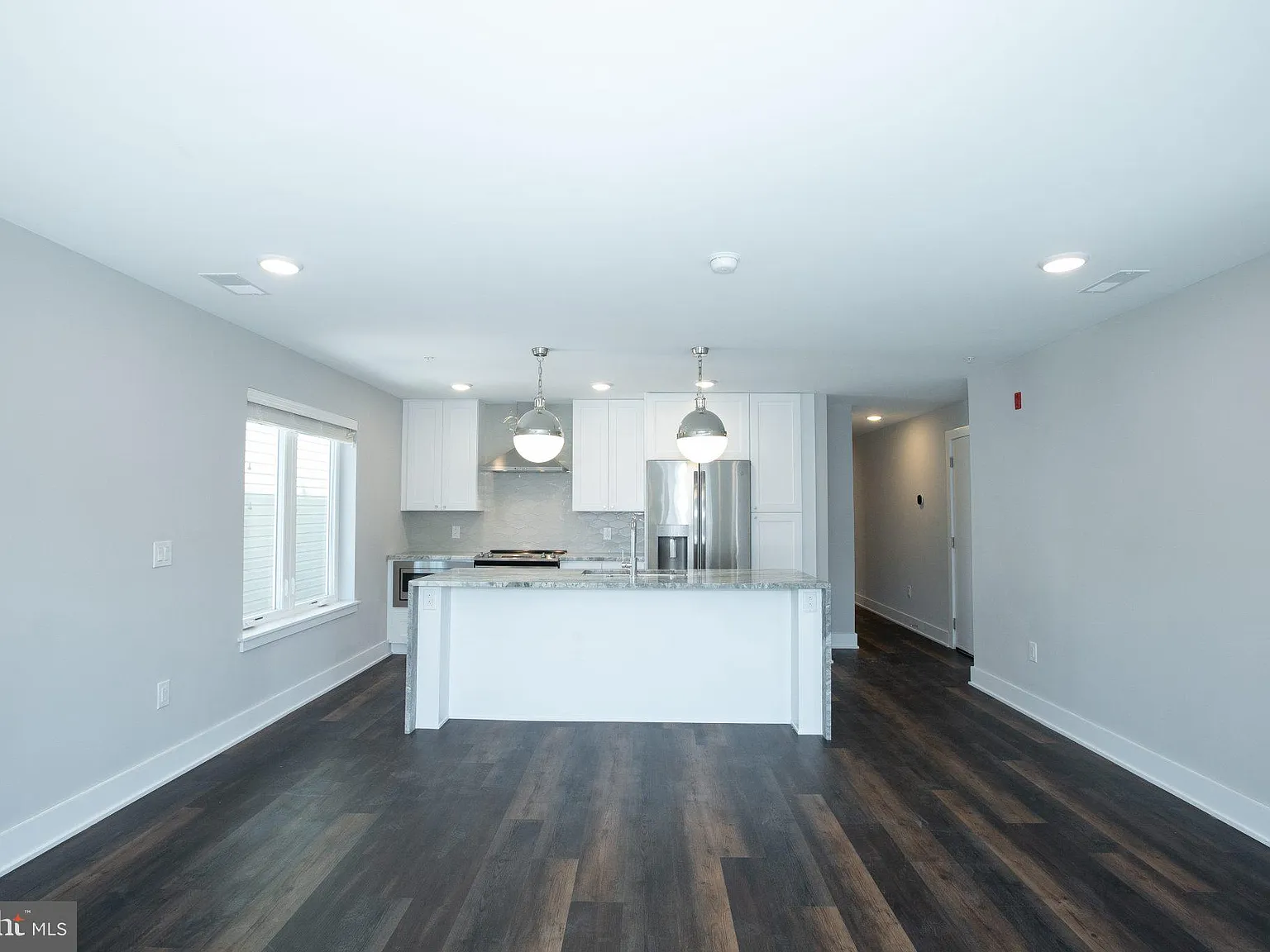 2 bed, 2.0 bath, 1000 sqft, $2,495 — Photo 1