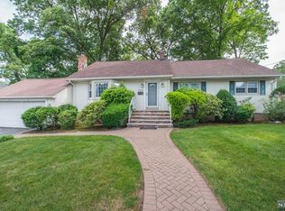 146 Colonial Rd, Emerson, NJ 07630