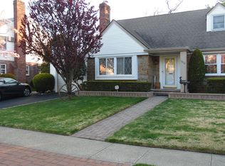 1612 Wales Ave, Baldwin, NY 11510