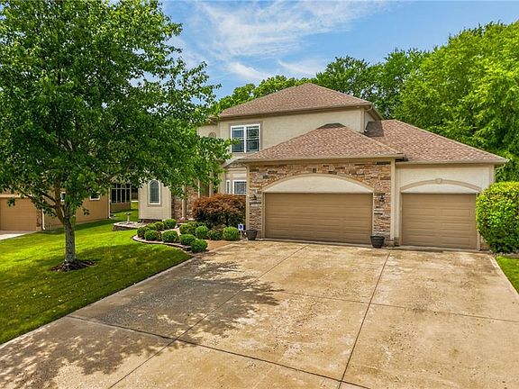3rd image of 2529 SW Kristin Dr
