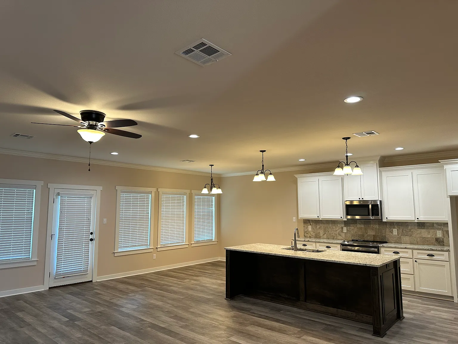 3942 Ruth Ln — Photo 4