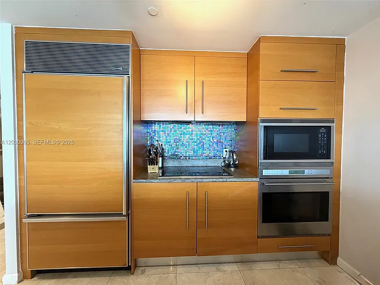 475 Brickell Ave — Photo 5