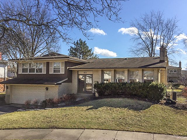 1st image of 611 E Crestwood Dr