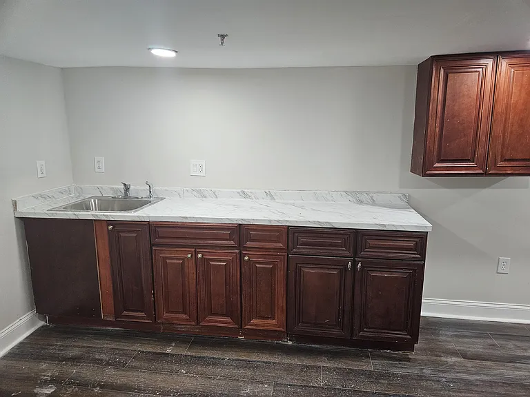 1015 S Beechfield Ave — Photo 29