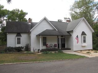 215 Fairview St, Milton, NC 27305