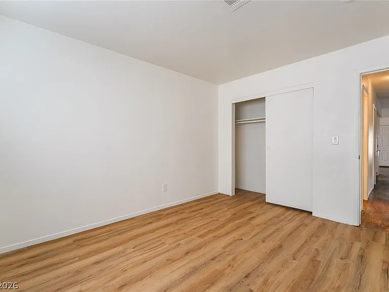 1611 E Harmon Ave #3 — Photo 26