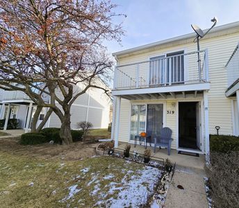 319 Meadow Green Ln, Round Lake Beach, IL, 60073