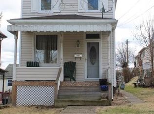 619 Vine St, Coraopolis, PA 15108