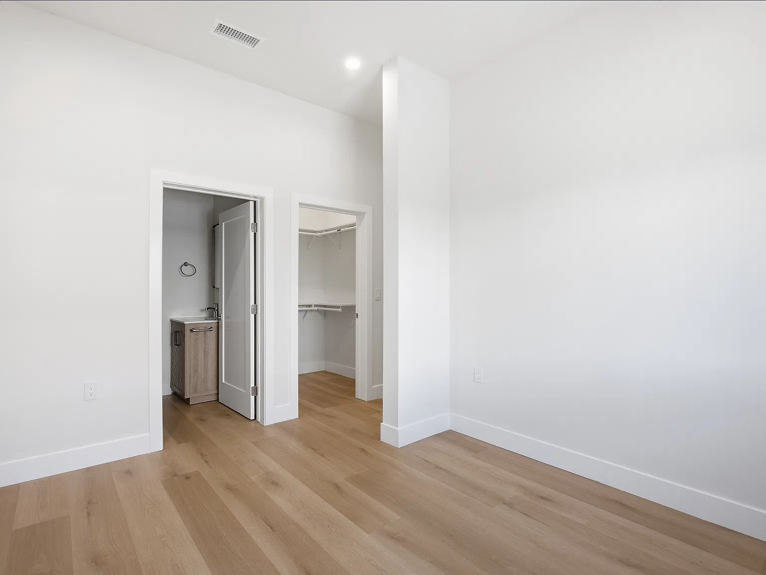 3 bed, $3,395 — Photo 4