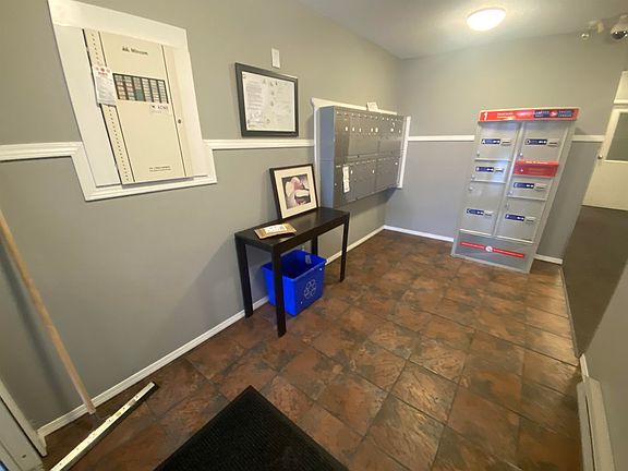 2nd image of 1433 E 1st Ave Penthouse 1