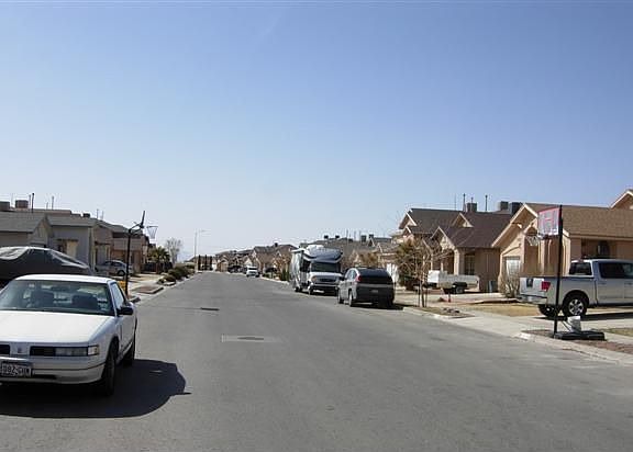 2nd image of 13771 Paseo Las Nubes Dr