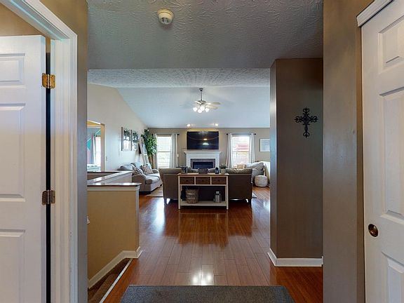 5th image of 3013 Apple Knoll Ln