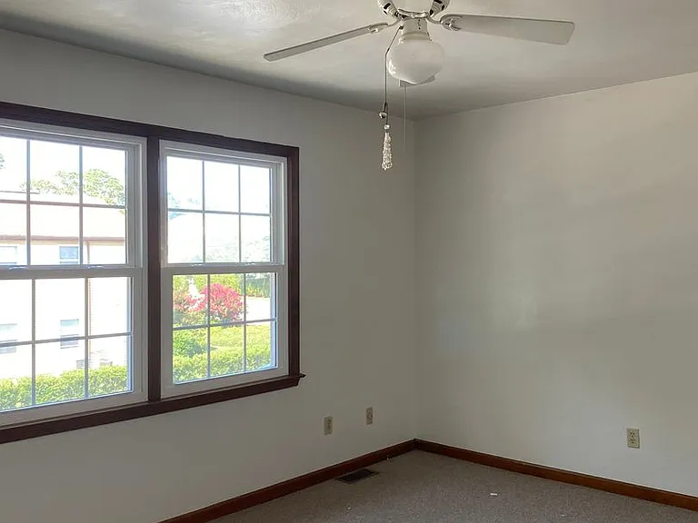 4807 Bay Winds Ct — Photo 6