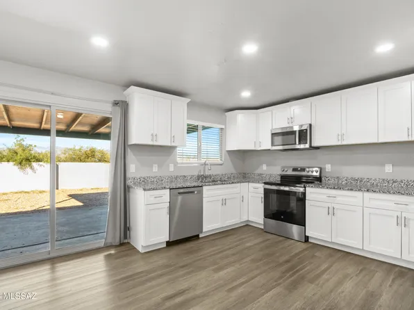8415 E Calexico St, Tucson, AZ 85730