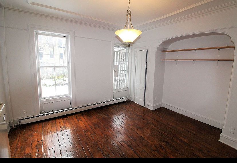 2nd image of 105 Bergen St APT 2R