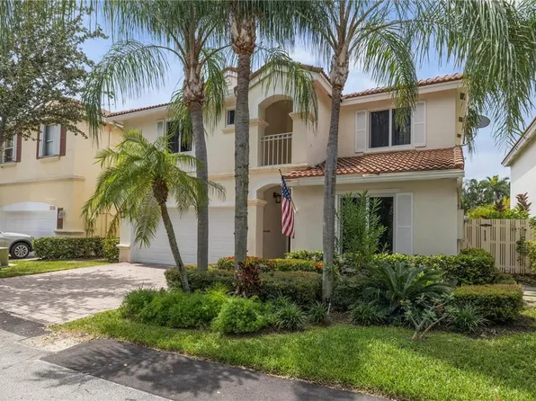 1080 Pin Oak Street, Hollywood, FL 33019