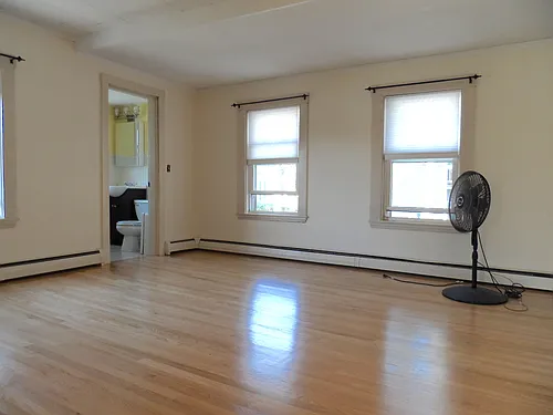 11 Chestnut St #2R Photo 1
